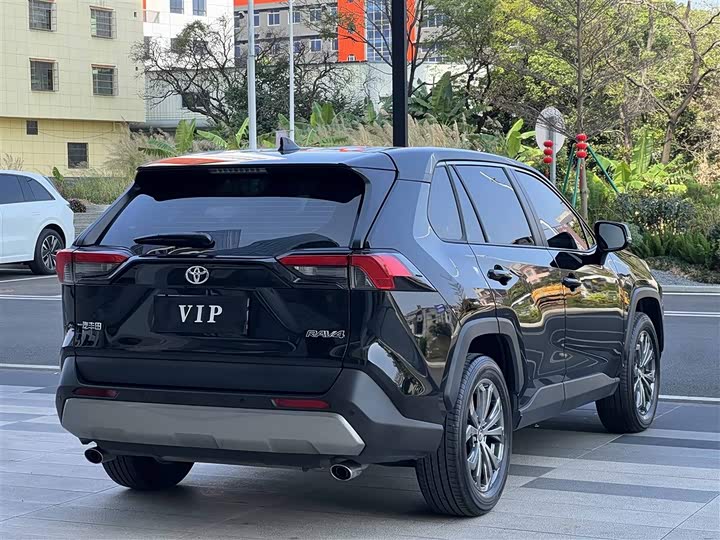 RAV4荣放 2023款 2.0L CVT两驱风尚版
